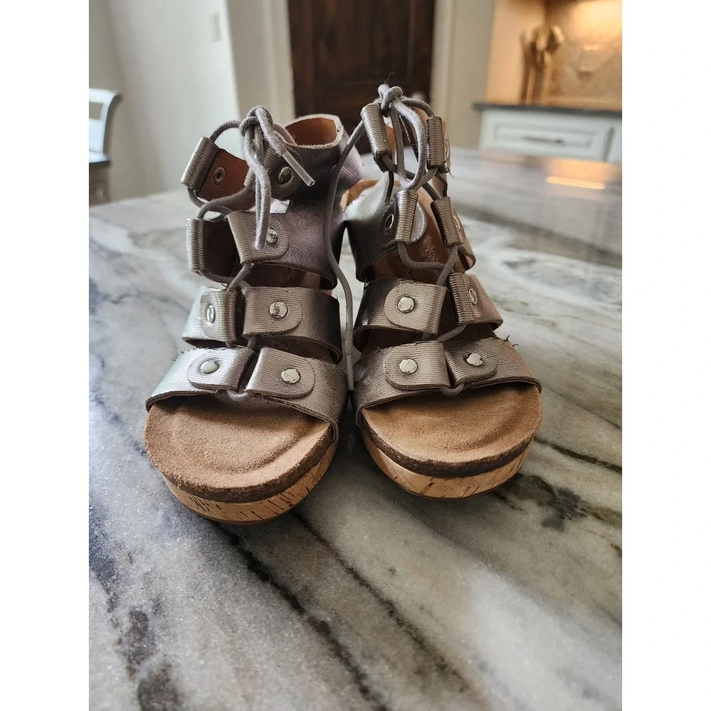Sofft Metallic Pewter Leather Lace Up Cork Wedge Sandals Studded Silver‎ 7.5